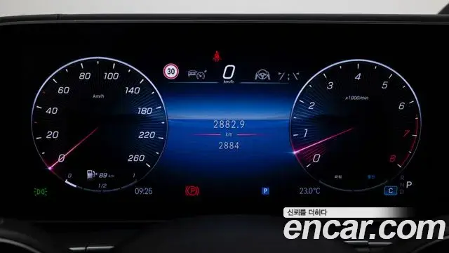 Mercedes-Benz GLE-Class 2025 — Photo 8/18