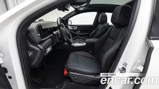 Mercedes-Benz GLE-Class 2025 — Photo 10/18