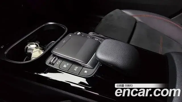 Mercedes-Benz CLA-Class 2021 — Фото 19/20