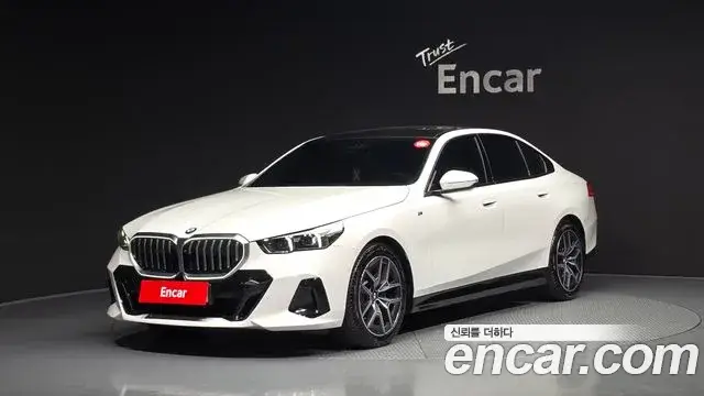 BMW 5 Series, 2024