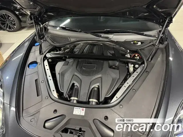 Porsche Panamera 2022 — Photo 5/16