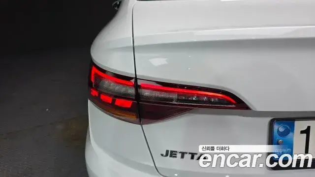 Volkswagen Jetta 2021 — Şəkil 9/33