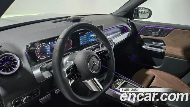 Mercedes-Benz GLB-Class 2025 — Şəkil 1/20