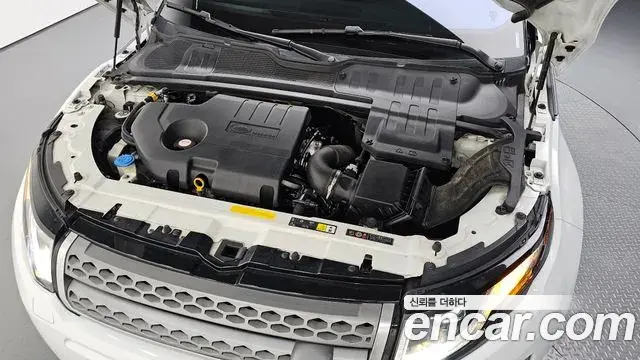 Land Rover Range Rover Evoque 2018 — ფოტო 14/32