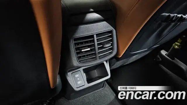 Kia Seltos 2022 — Şəkil 16/34