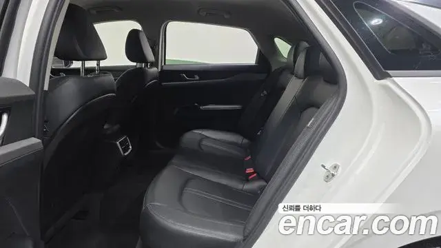 Kia K5 2021 — Photo 16/20