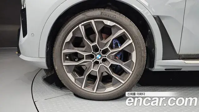 BMW X7 2024 — Photo 5/20