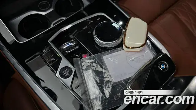 BMW X7 2024 — Photo 9/20