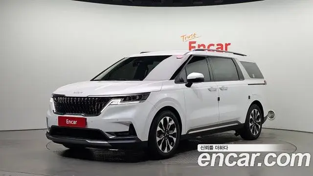 Kia Carnival 2022 — Фото 1/20