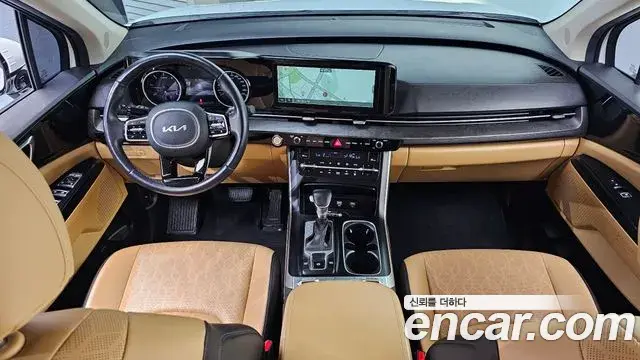 Kia Carnival 2023 — Photo 16/30