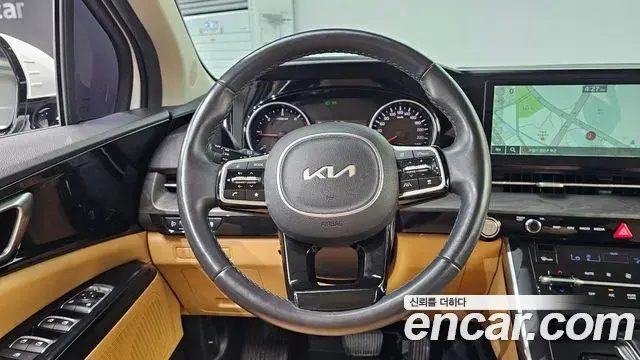 Kia Carnival 2023 — Photo 26/30