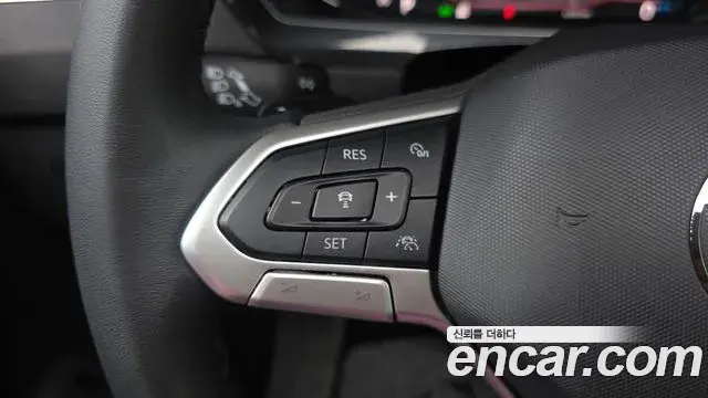 Volkswagen Tiguan 2023 — ფოტო 32/33