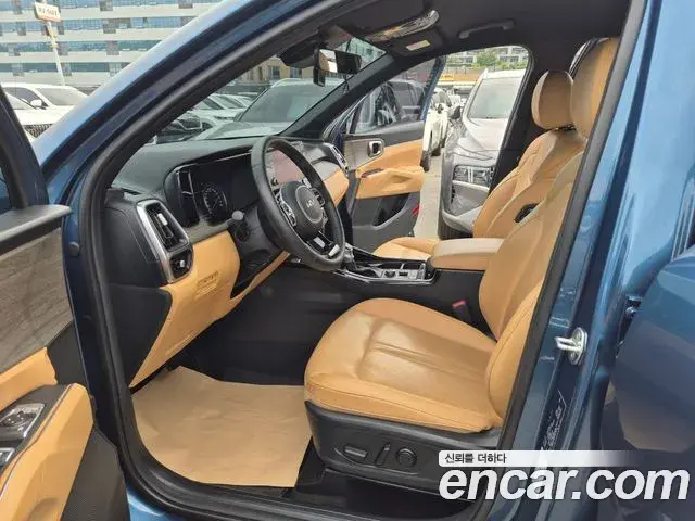 Kia Sorento 2023 — ფოტო 1/20
