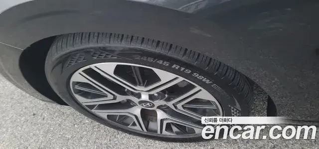 Hyundai Grandeur 2023 — Фото 4/18