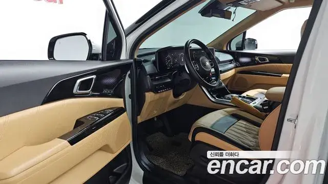 Kia Carnival 2021 — Photo 10/20