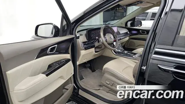 Kia Carnival 2021 — Photo 10/20