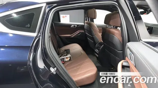 BMW X6 2020 — ფოტო 15/20