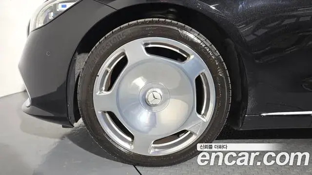 Mercedes-Benz S-Class 2022 — ფოტო 18/20