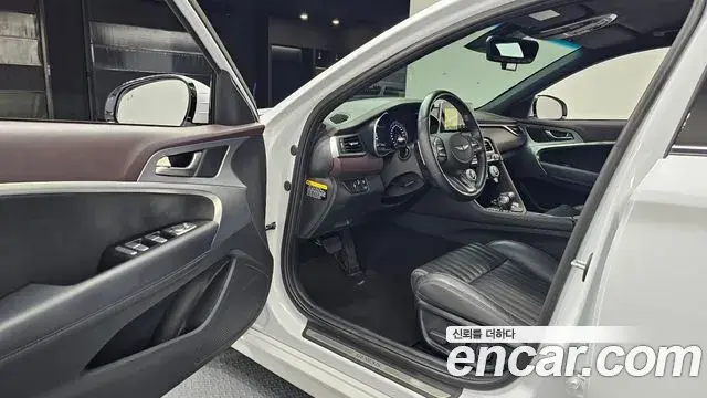 Genesis G70 2019 — Photo 2/32