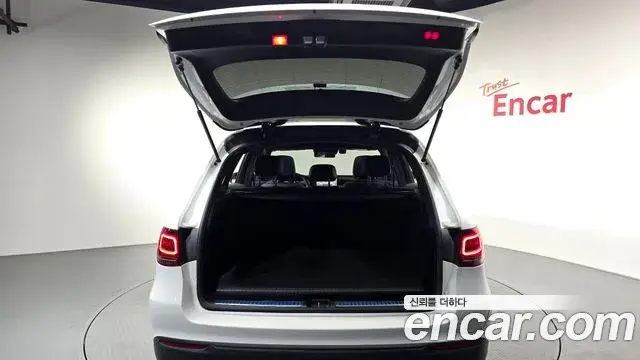 Mercedes-Benz GLC-Class 2021 — Photo 19/20