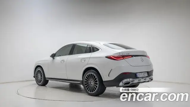 Mercedes-Benz GLC-Class 2025 — Photo 2/19