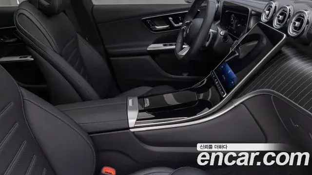 Mercedes-Benz GLC-Class 2025 — Photo 18/19