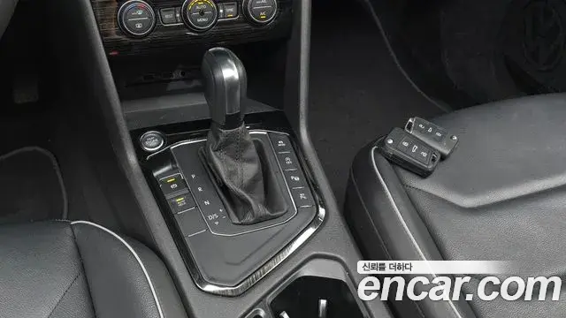 Volkswagen Tiguan Allspace 2020 — Şəkil 11/20