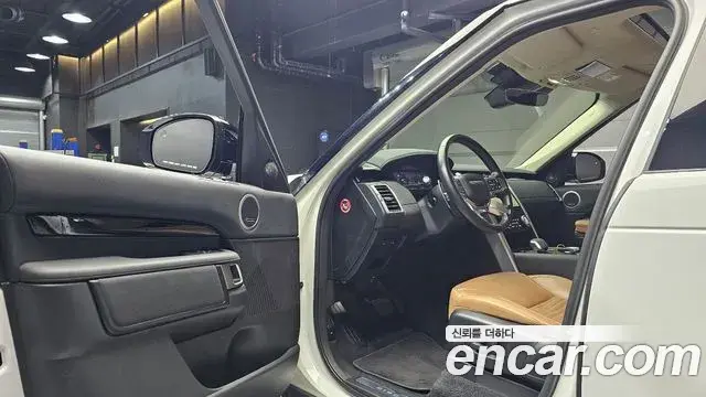 Land Rover Discovery 5 2021 — Photo 10/20