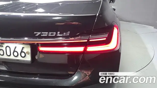BMW 7 Series 2019 — ფოტო 29/37