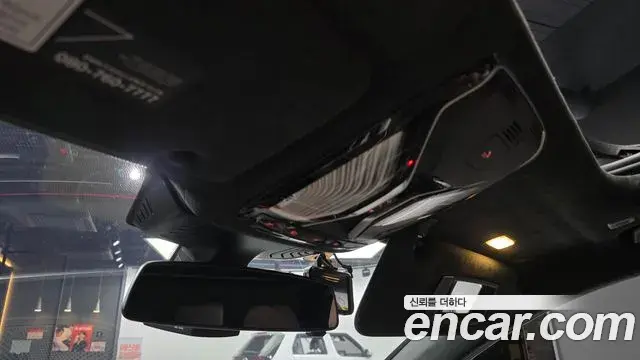 BMW 7 Series 2019 — ფოტო 24/37