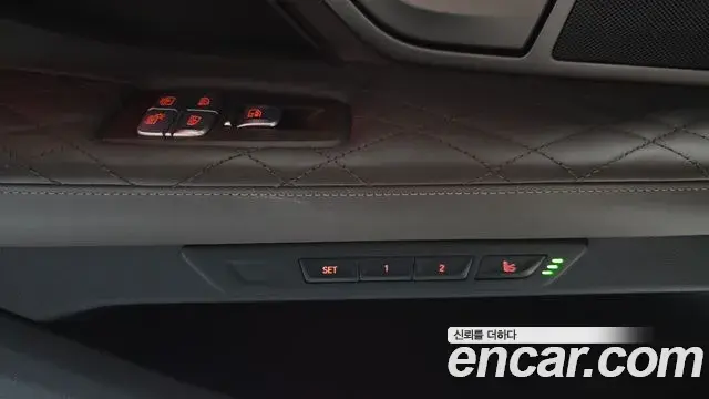 BMW 7 Series 2019 — ფოტო 1/37
