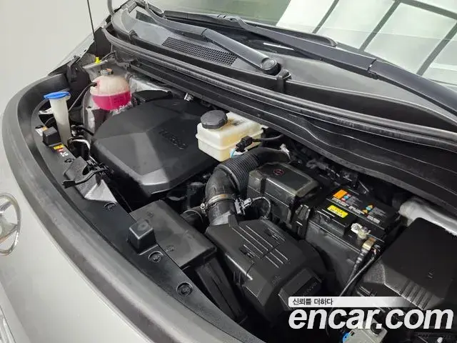 Hyundai Staria 2022 — Фото 10/20