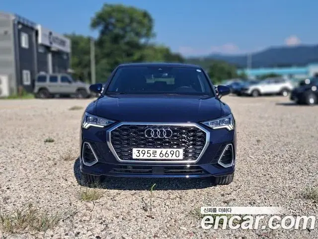 Audi Q3 2024 — Photo 1/20