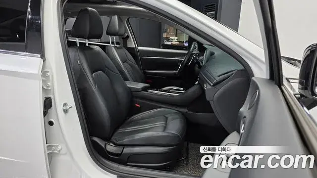 Hyundai Sonata 2019 — Фото 11/20