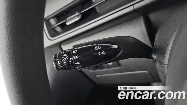 Hyundai Staria 2023 — Photo 19/20