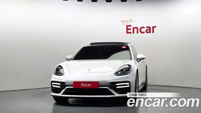 Porsche Panamera 2021 — Фото 3/20