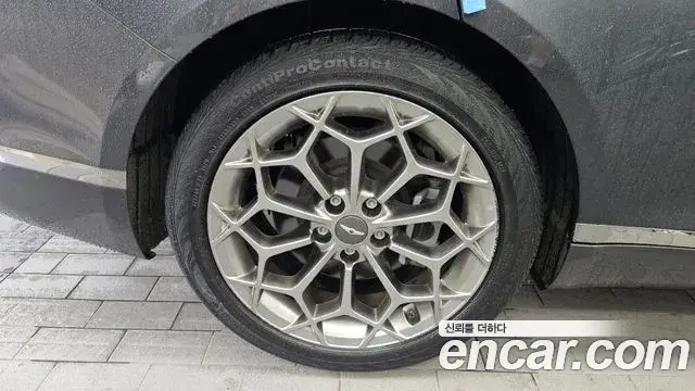 Genesis Electrified G80 2021 — Photo 5/20