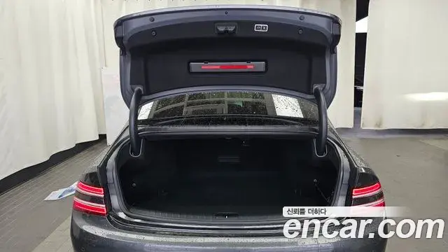Genesis Electrified G80 2021 — Photo 20/20