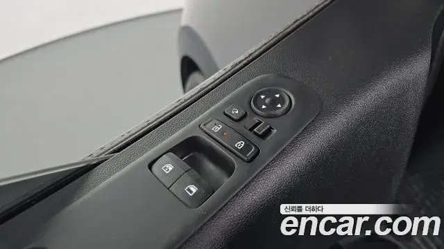 Hyundai Staria 2024 — Фото 19/20