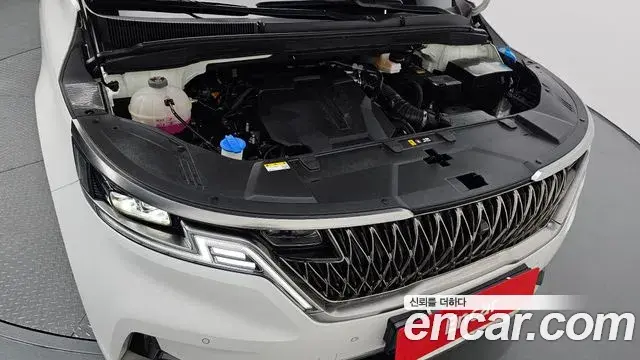 Kia Carnival 2023 — Photo 6/20