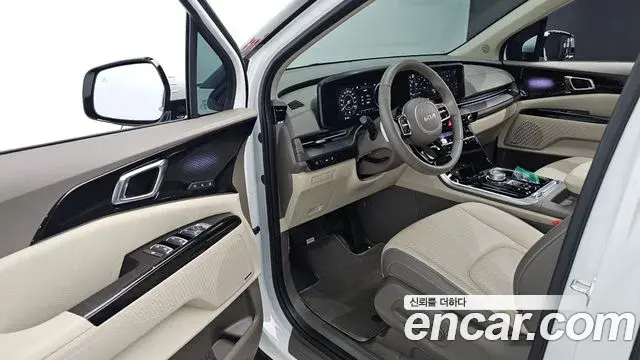 Kia Carnival 2023 — Photo 11/20