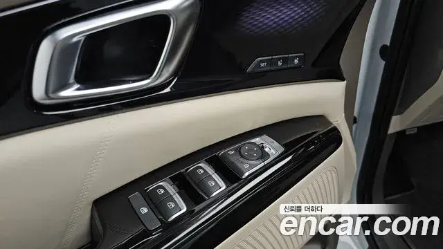 Kia Carnival 2023 — Photo 16/20