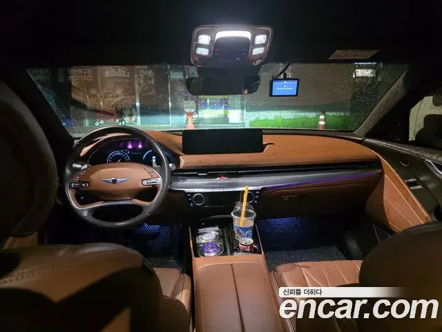 Genesis Electrified G80 2020 — Photo 3/5