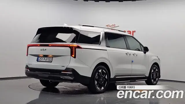 Kia Carnival 2026 — Şəkil 2/20