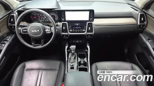 Kia Sorento 2023 — Photo 7/20