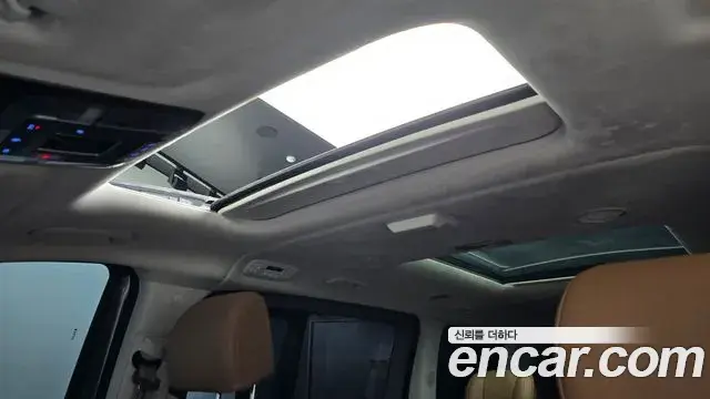 Hyundai Staria 2024 — Фото 16/20