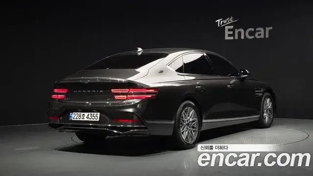 Genesis Electrified G80 2025 — Photo 2/20