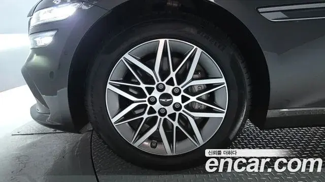 Genesis Electrified G80 2025 — Photo 5/20