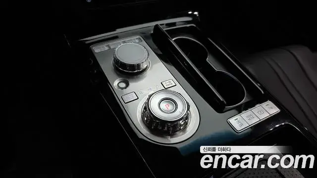 Genesis Electrified G80 2025 — Photo 9/20