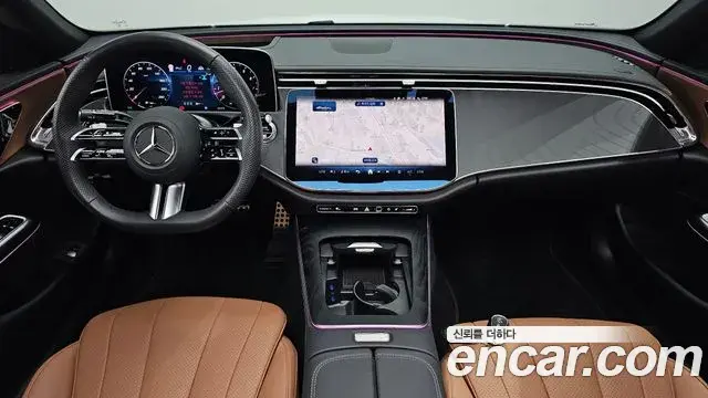 Mercedes-Benz E-Class 2025 — Фото 7/20